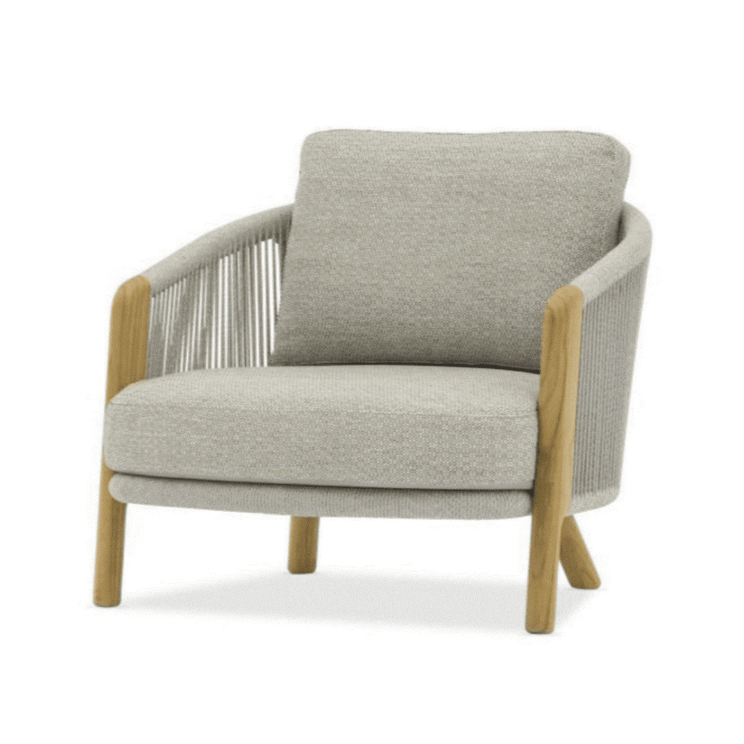 Sky Haven Tekli Koltuk – Halat detaylı, doğal ahşap ayaklı, açık gri dış mekan berjer